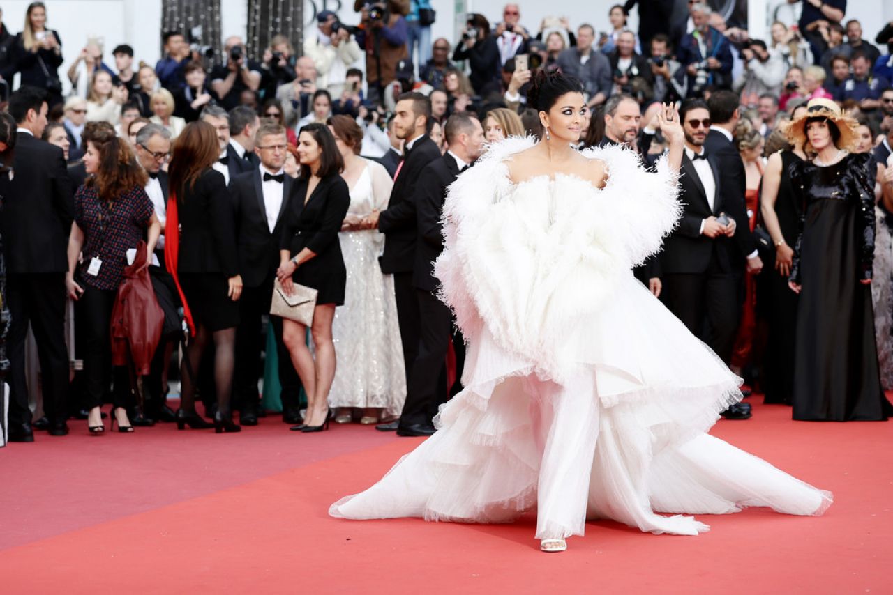 Aishwarya Rai at La Belle Epoque Red Carpet the 72nd Cannes Film Festival08